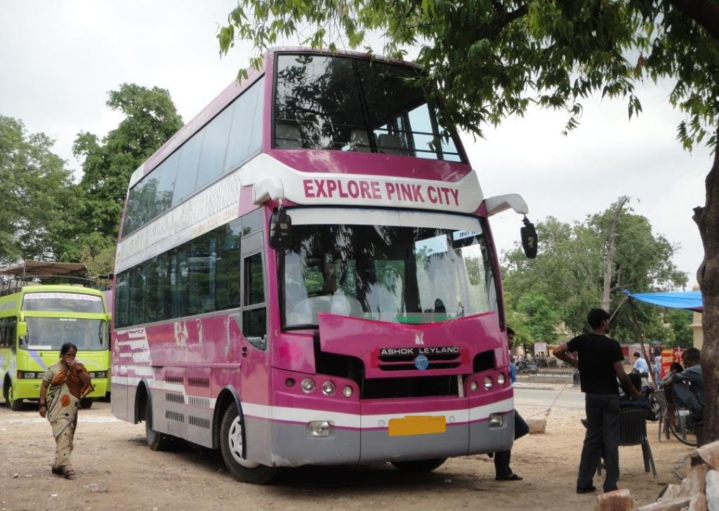 a tour bus in jaipur serves 400