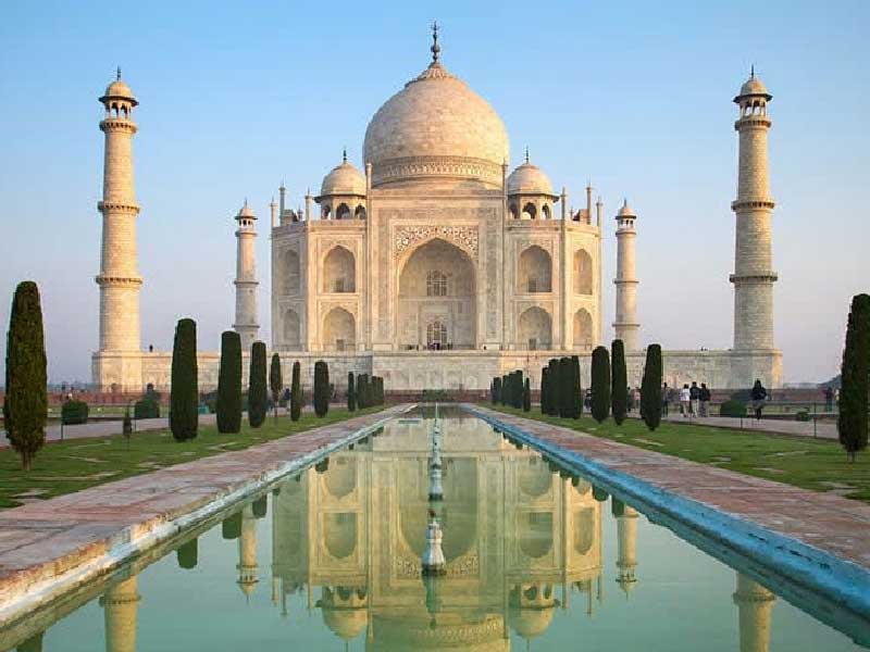 Agra-Tour-by-Car-and-Driver